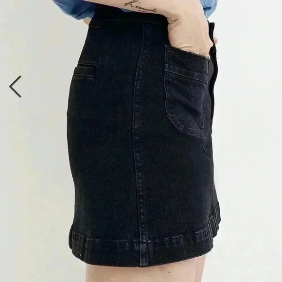 Madewell Black Denim Skirt Rigid A-Line distressed bottom size 2 - Picture 3 of 12